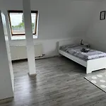 A&v Schoene Dachgeschoss Sterne גלזנקירכן